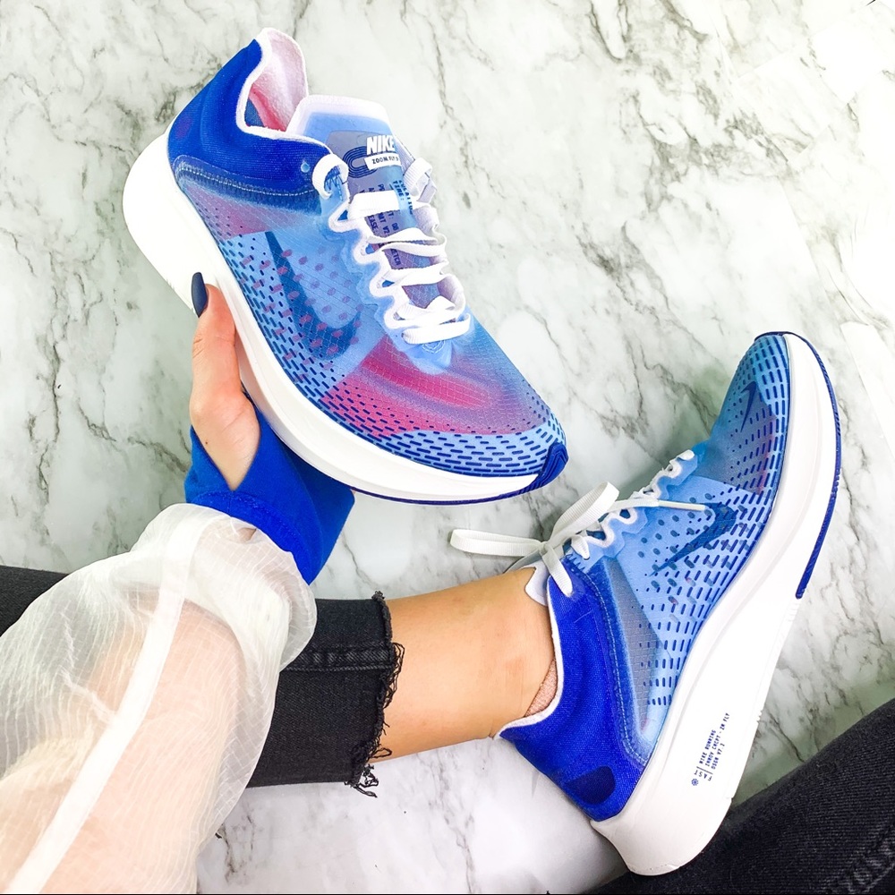 Nike Zoom Fly SP Fast in Blue Running Sneaker - Picture 2 of 8